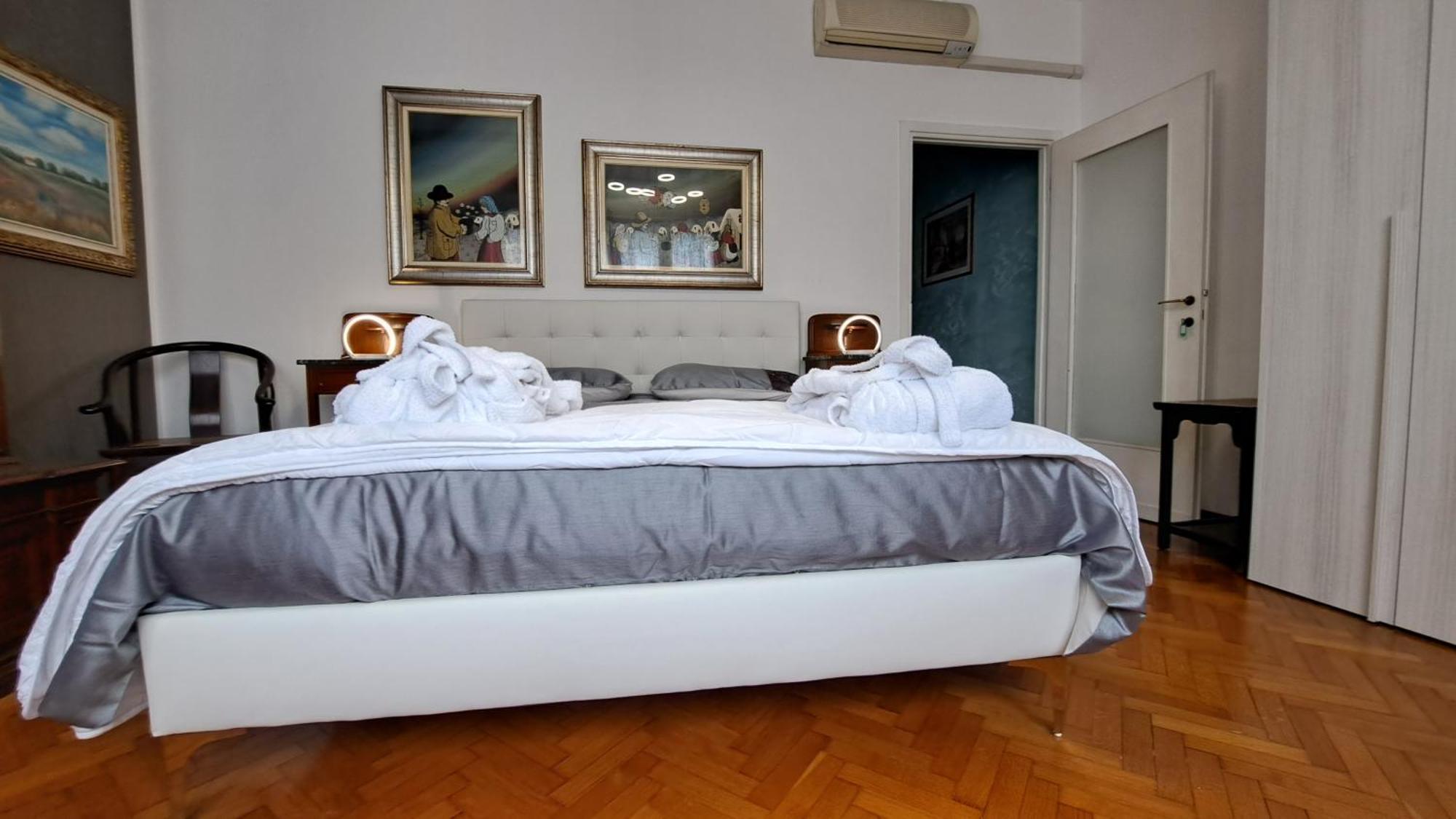Suite Del Corso Milano Eksteriør bilde